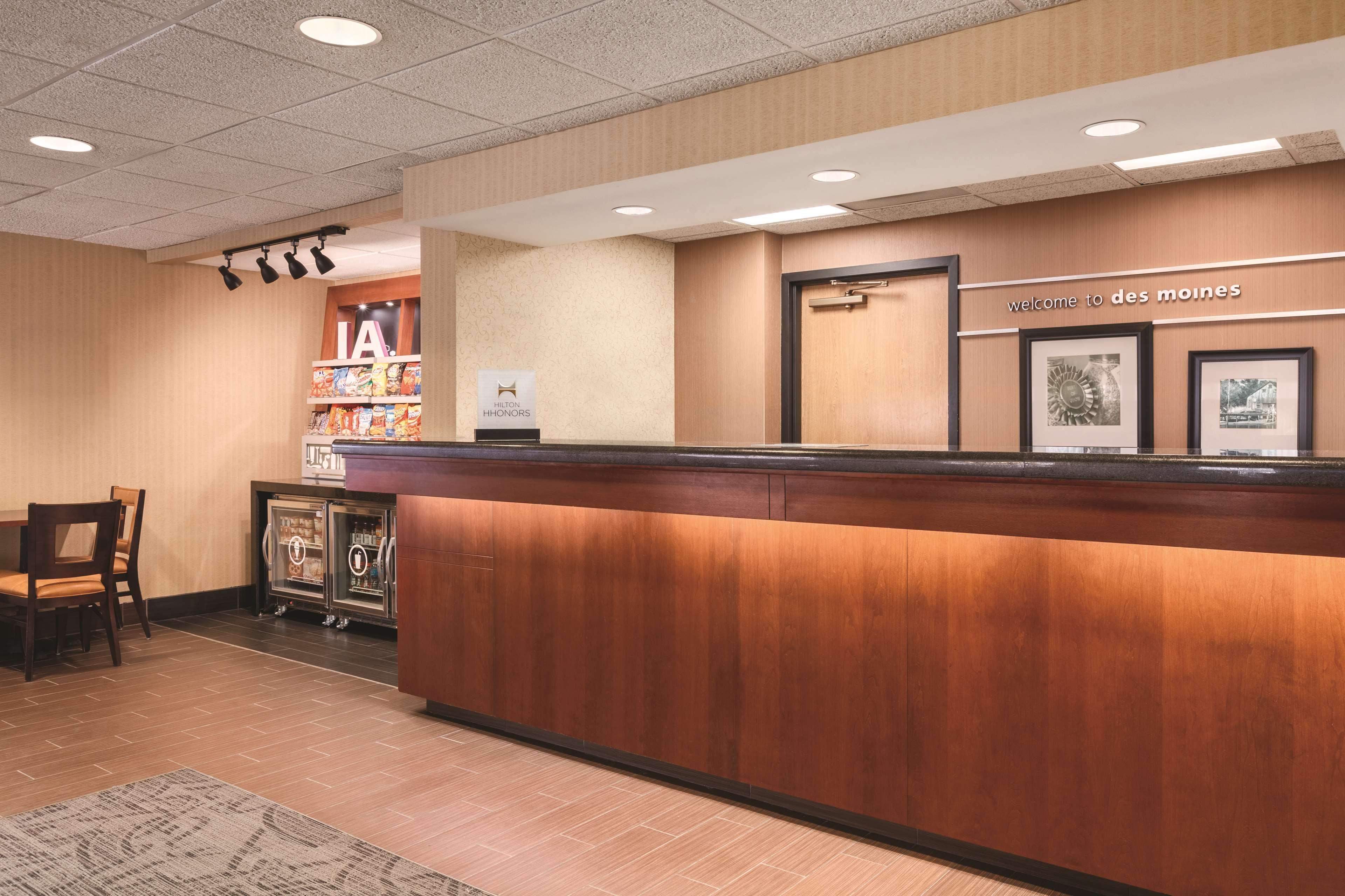 Hampton Inn Des Moines-Airport Eksteriør billede