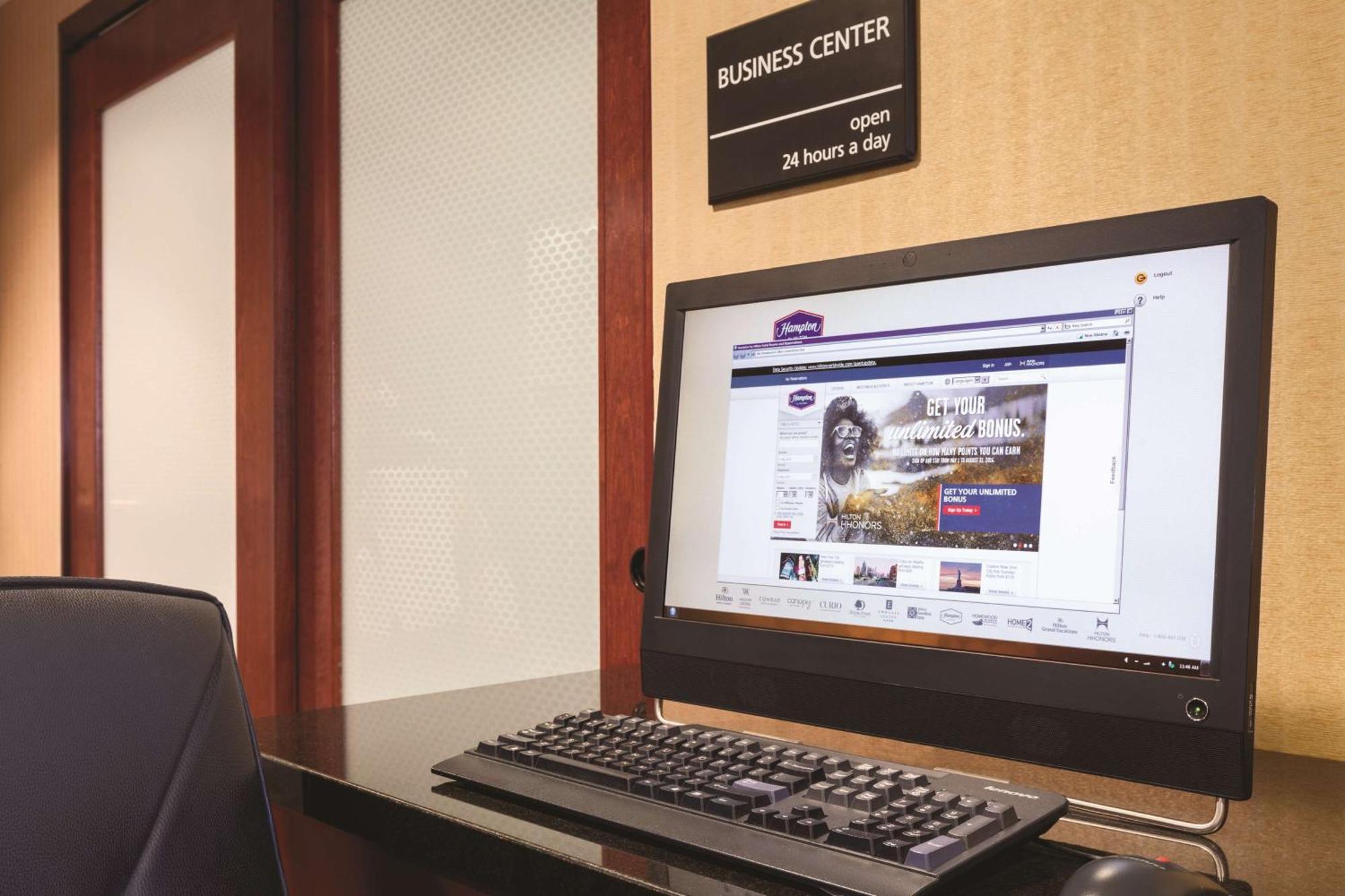 Hampton Inn Des Moines-Airport Eksteriør billede