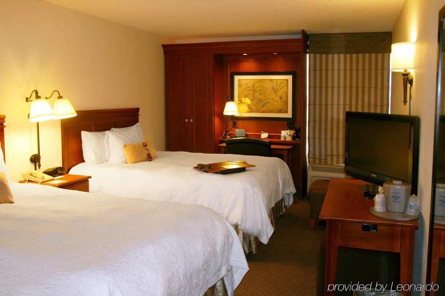Hampton Inn Des Moines-Airport Eksteriør billede